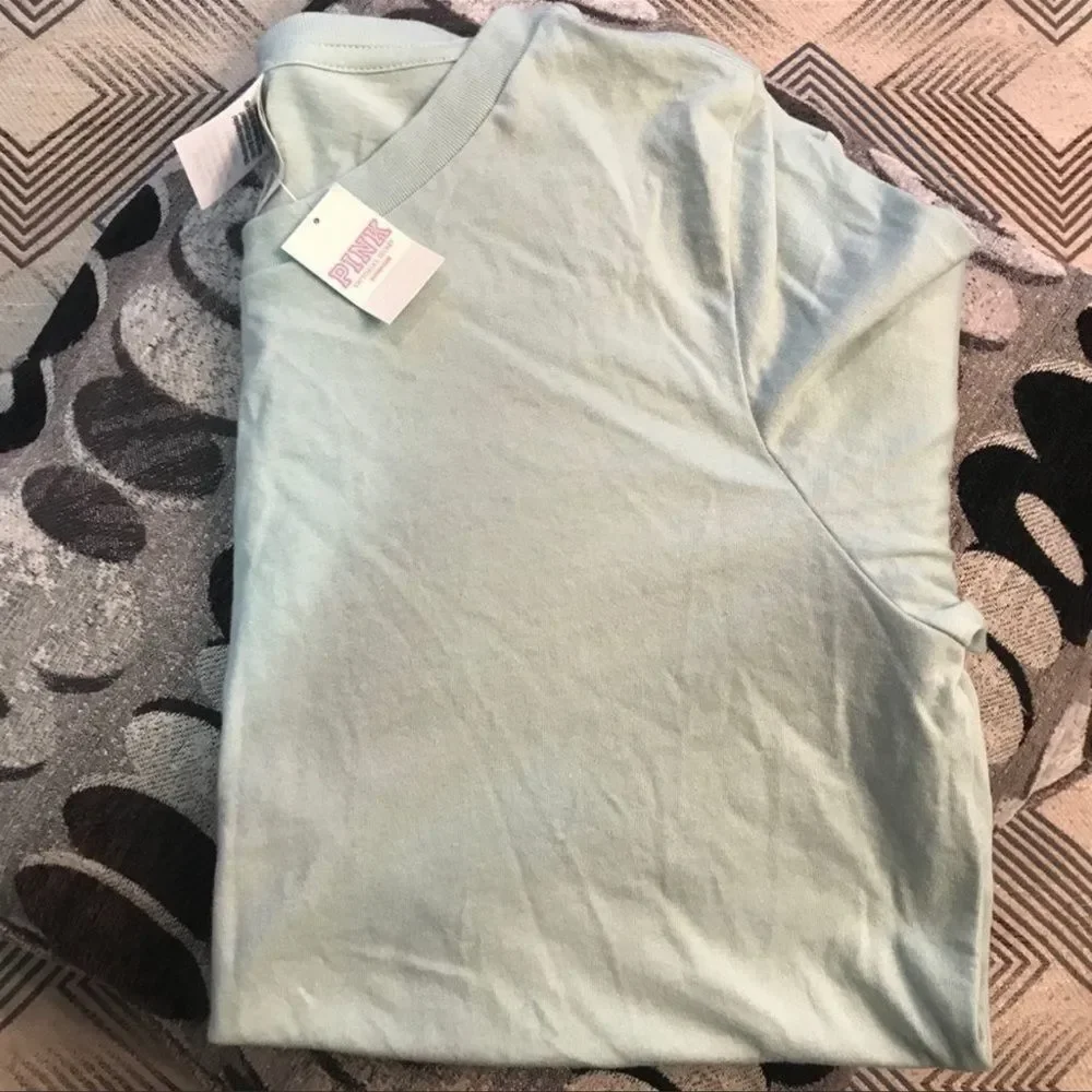 Pink VS Crew Neck - Picture 3 of 3